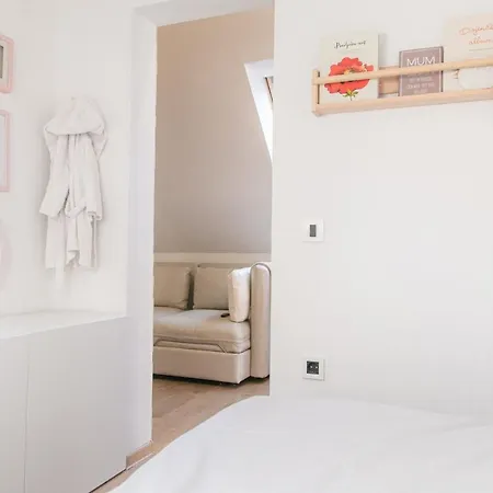 Modern House T&d For 7 Pax With Spacious Garden *